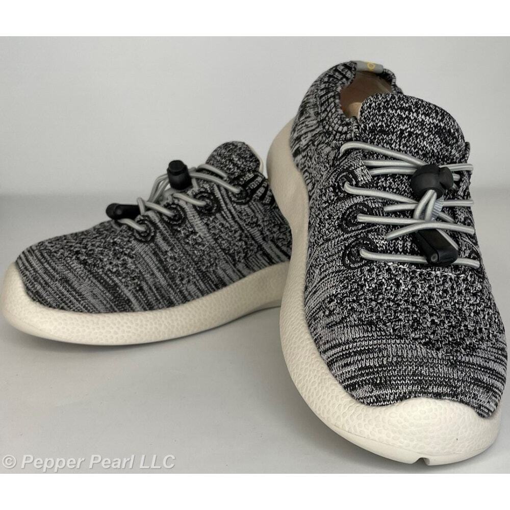 Women’s Comfort Shoe Slip-On Water and Slip Resistant Size 5 Static Gray